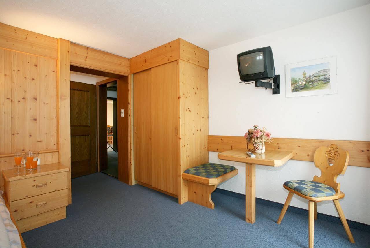 Haus Alpina & Landhaus Schoepf Längenfeld Zewnętrze zdjęcie